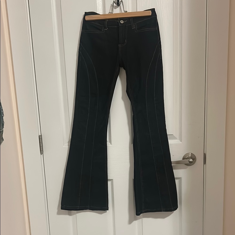 Dark wash low rise flair jeans - Picture 1 of 4